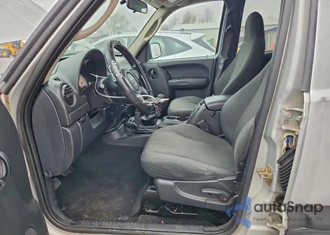 2005 Jeep Liberty Sport z USA, uszkodzony, nr VIN 1J4GL48K04W251942